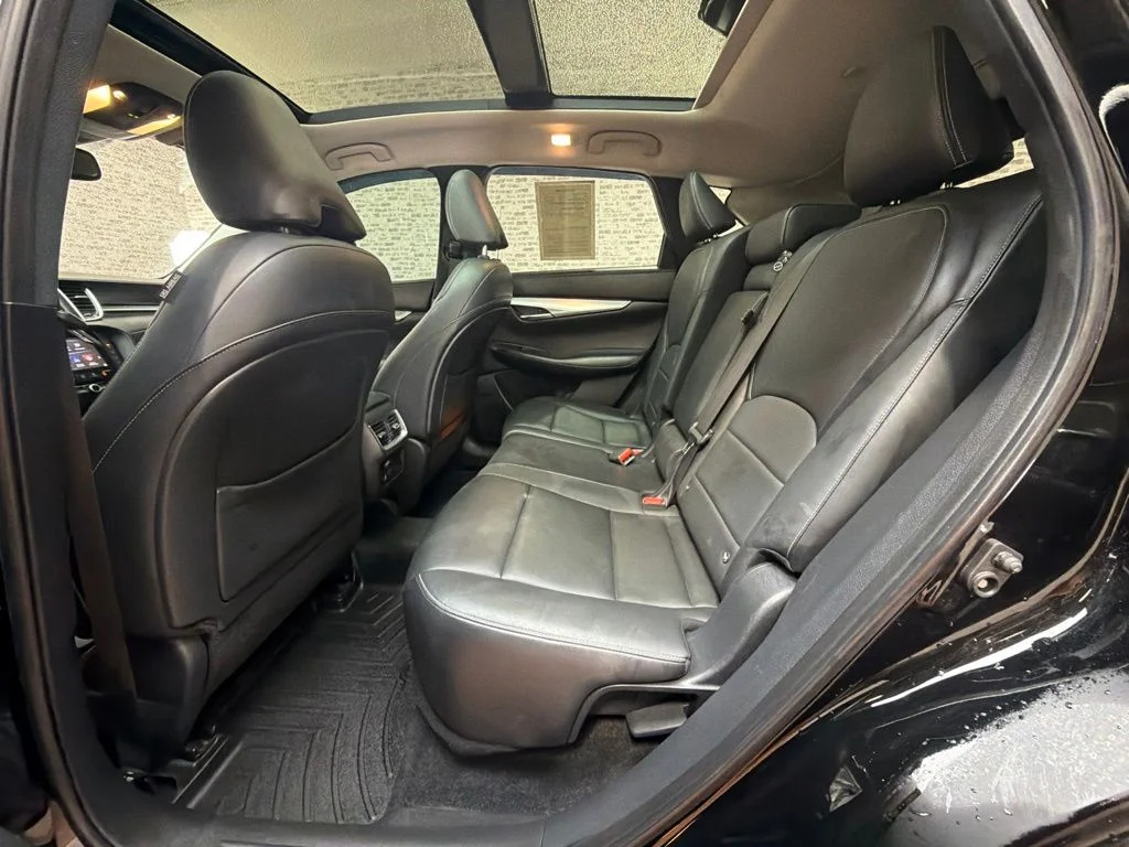 Used 2019 Black Obsidian INFINITI LUXE image 15