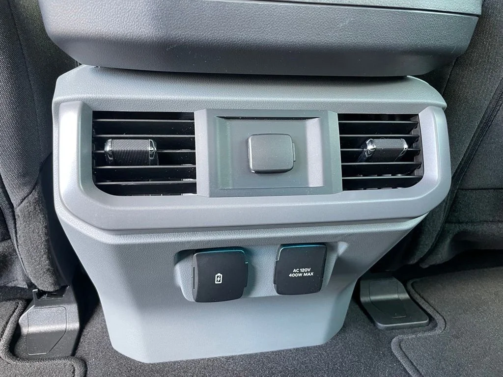 Used 2024 Silver Metallic Ford XLT image 52