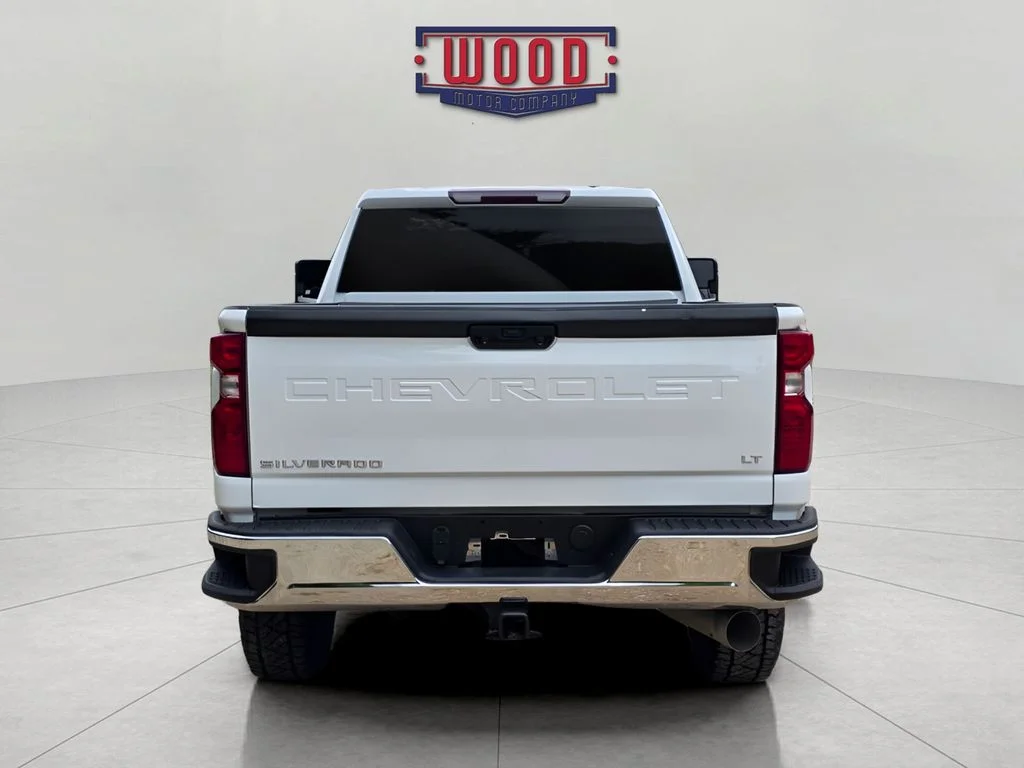 Used 2021 Summit White Chevrolet LT image 3