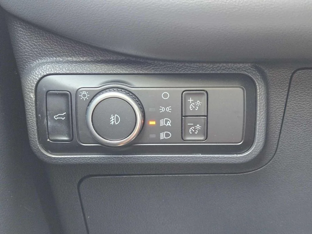 2025 Ford Explorer Active - Photo 22