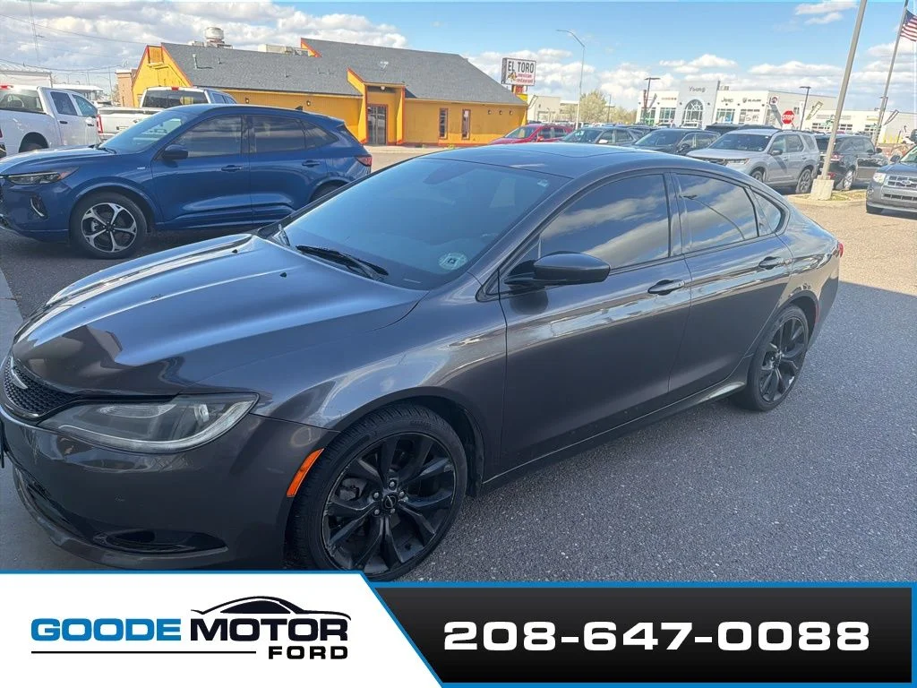 2015 Chrysler 200 S V6's photo