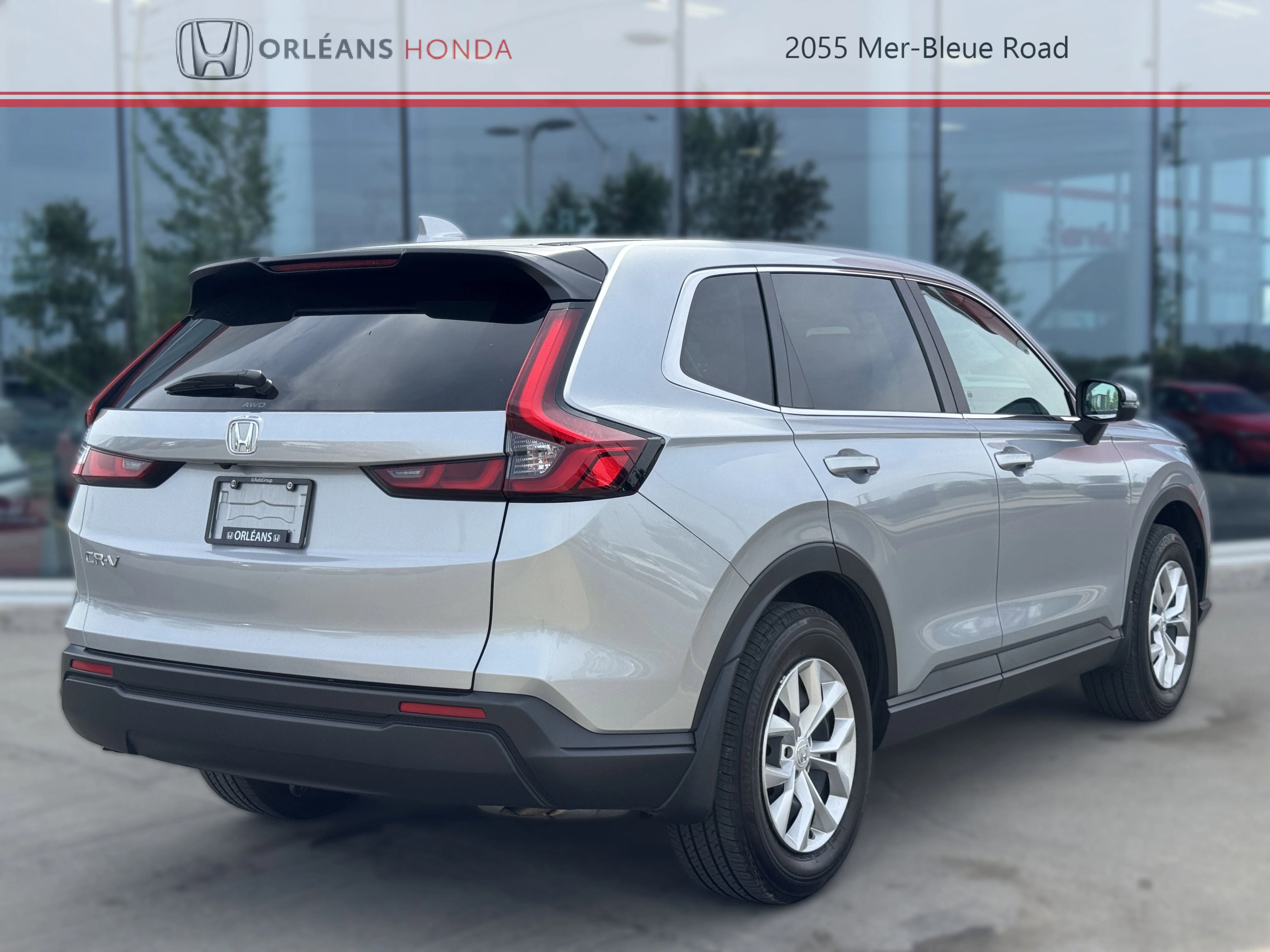 Certified Used 2025 Silver Honda LX image 7