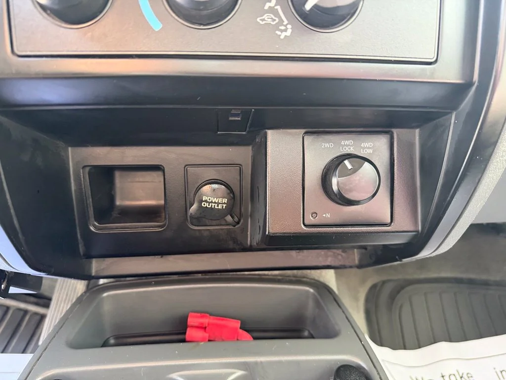 Used 2005 Blue Dodge ST image 17