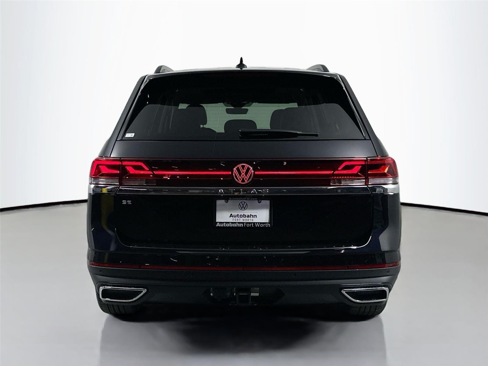 New 2026 Deep Black Pearl Volkswagen 2.0T SE w/Technology image 5