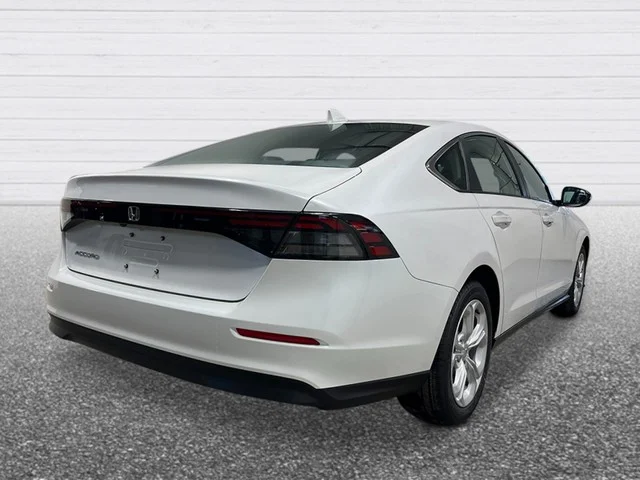 New 2026 Platinum White Pearl Honda LX image 7