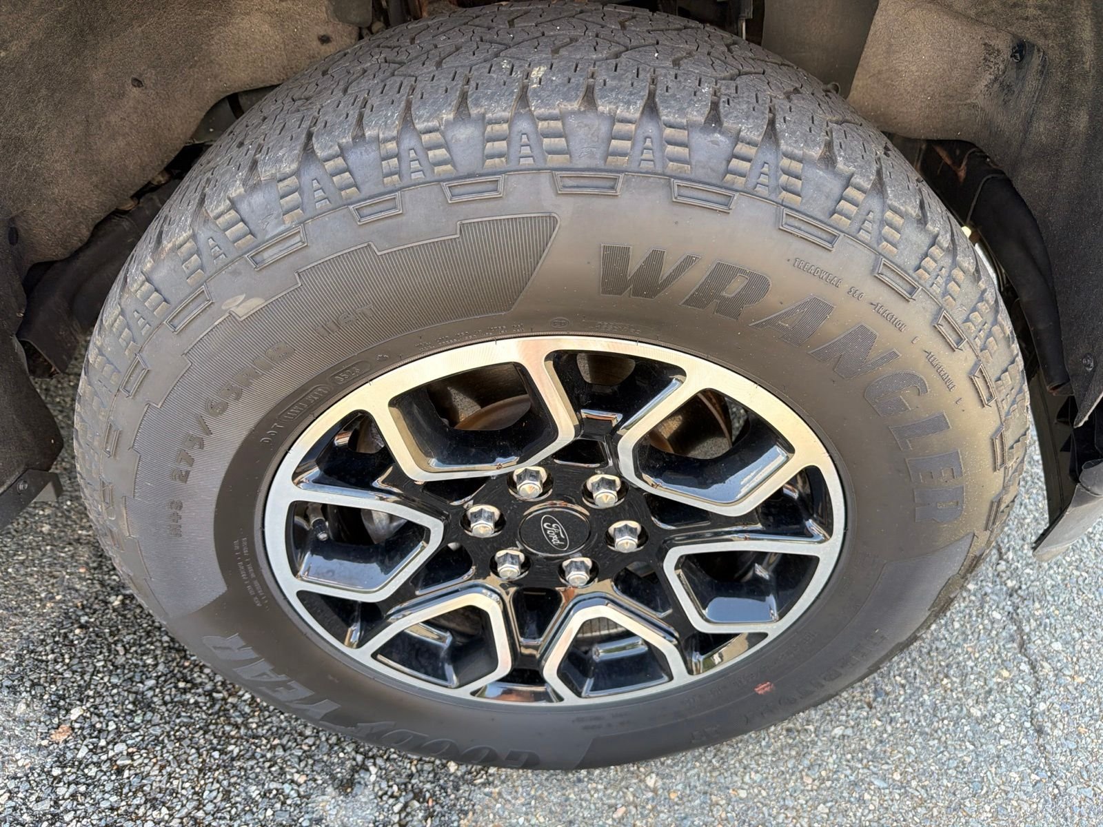 Used 2023 Silver Ford XLT image 25