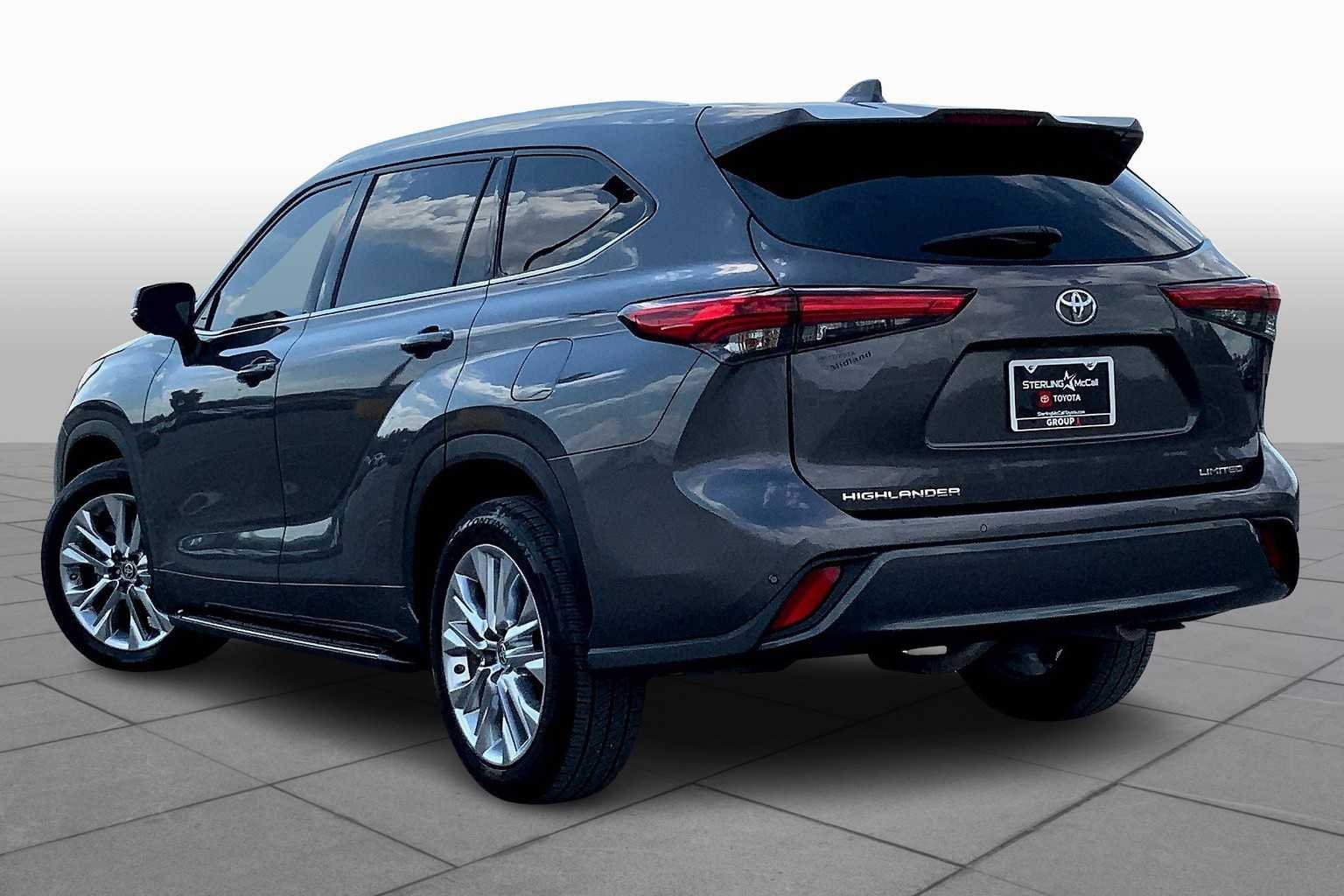 Used 2020 Magnetic Gray Metallic Toyota Limited image 12