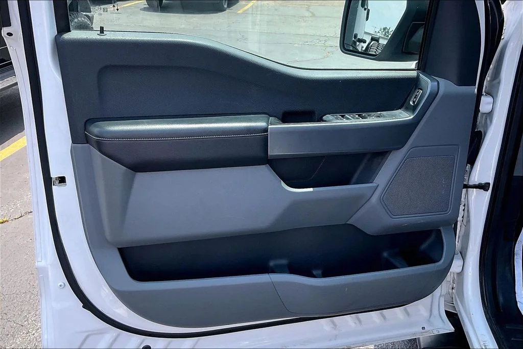 Used 2021 White Ford XLT image 22