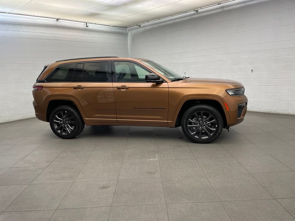 New 2026 Copper Shino Metallic Clearcoat Jeep Limited Reserve image 2