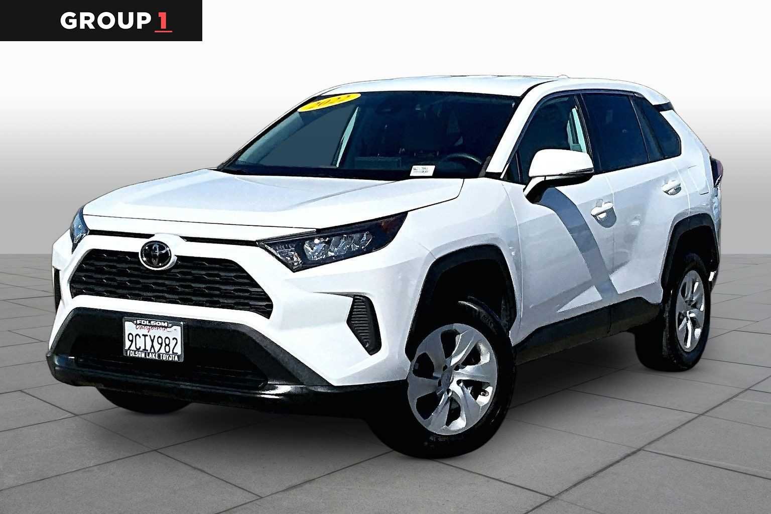 2022 Toyota RAV4 LE FWD's photo