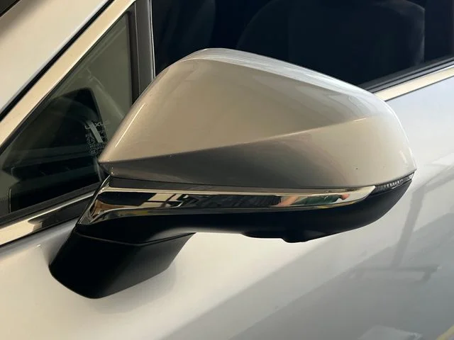 Certified Used 2025 Iridium Lexus 450h+ Luxury image 14