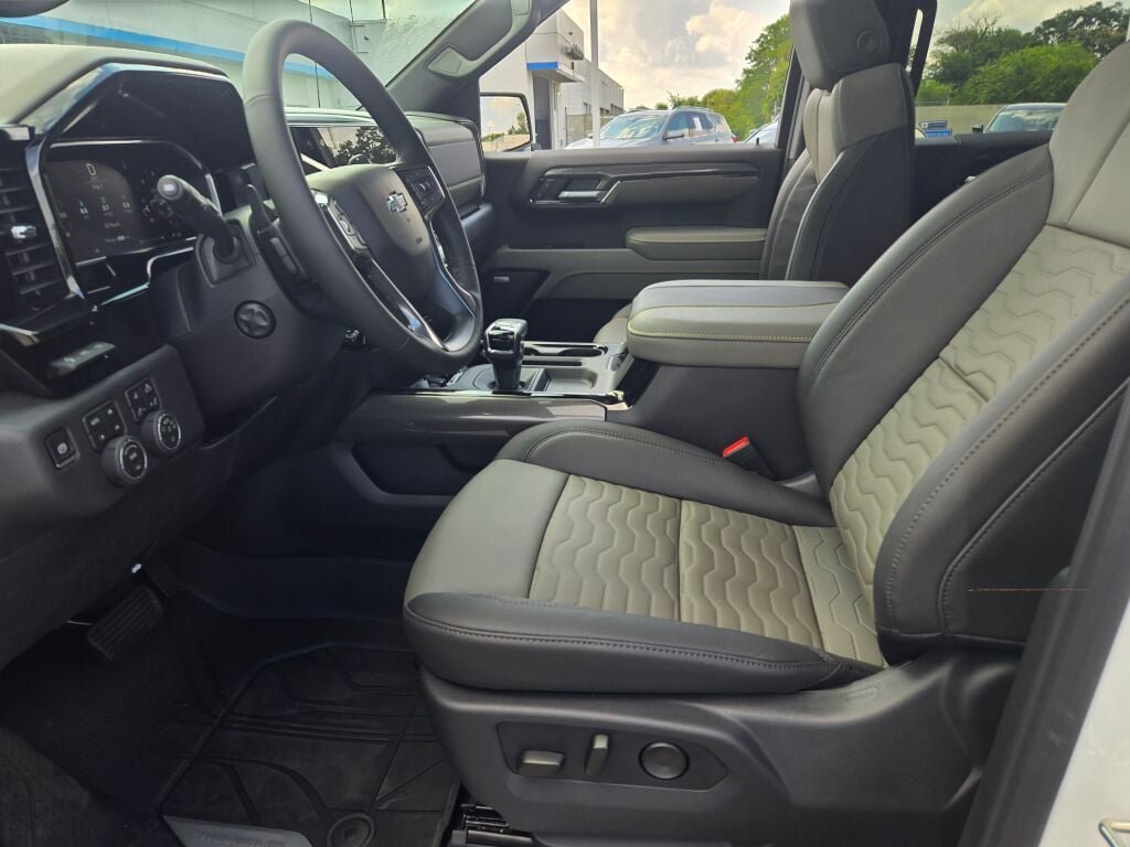 2026 Chevrolet Silverado 1500 ZR2 - Photo 20