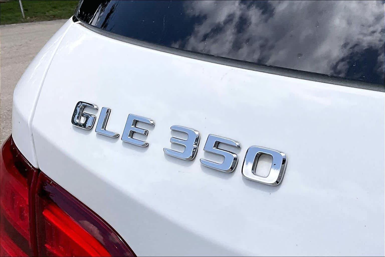 Used 2018 Polar White Mercedes-Benz GLE 350 image 10