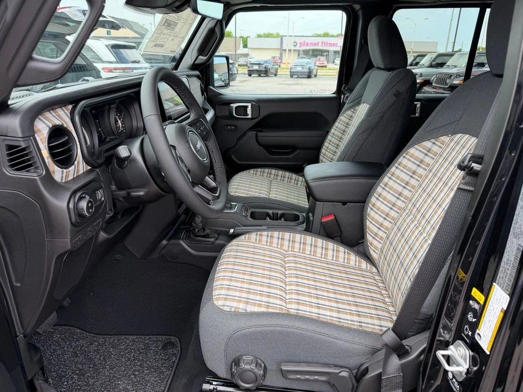 New 2026 Black Jeep 85th Anniversary Edition image 42