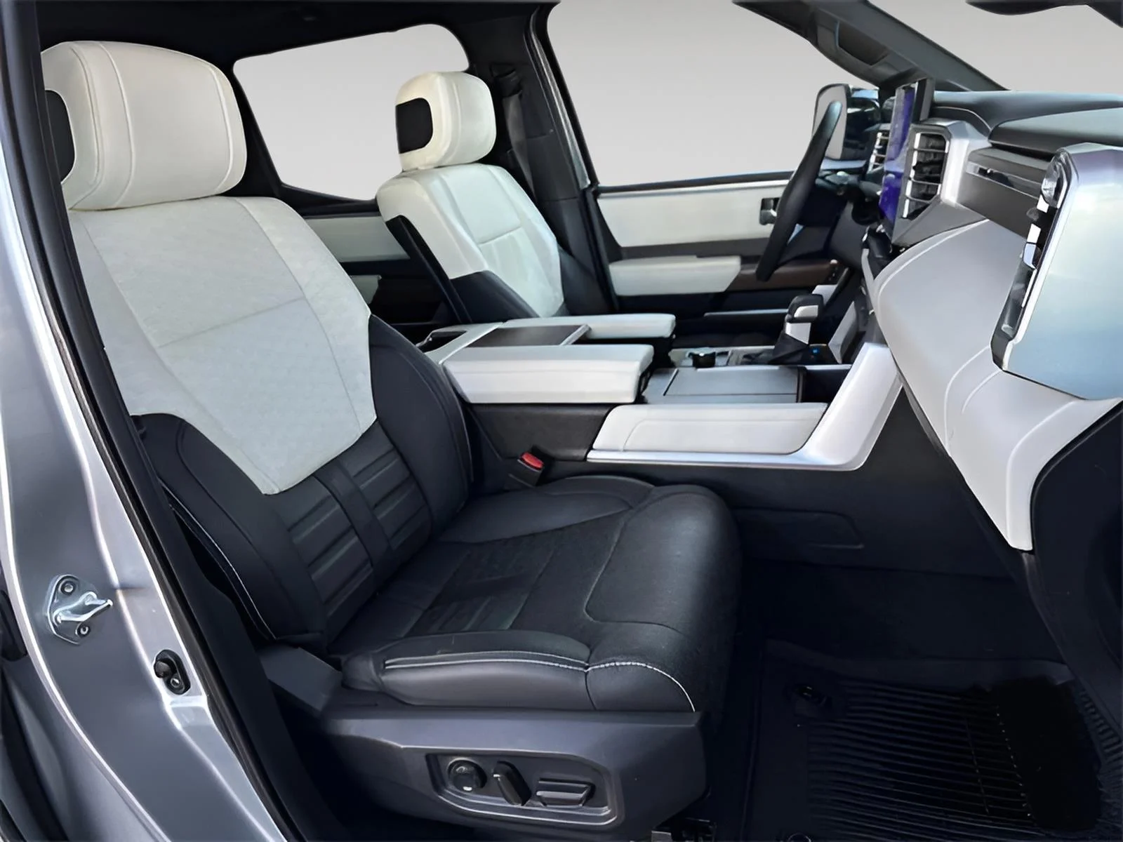 2024 Toyota Tundra Capstone - Photo 15