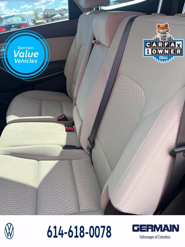 Used 2017 Red Hyundai SE image 18