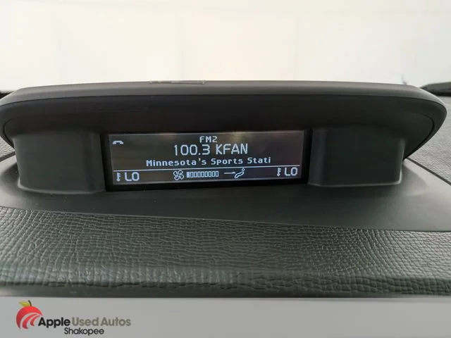 Used 2010 Gray Volvo 3.2 image 22