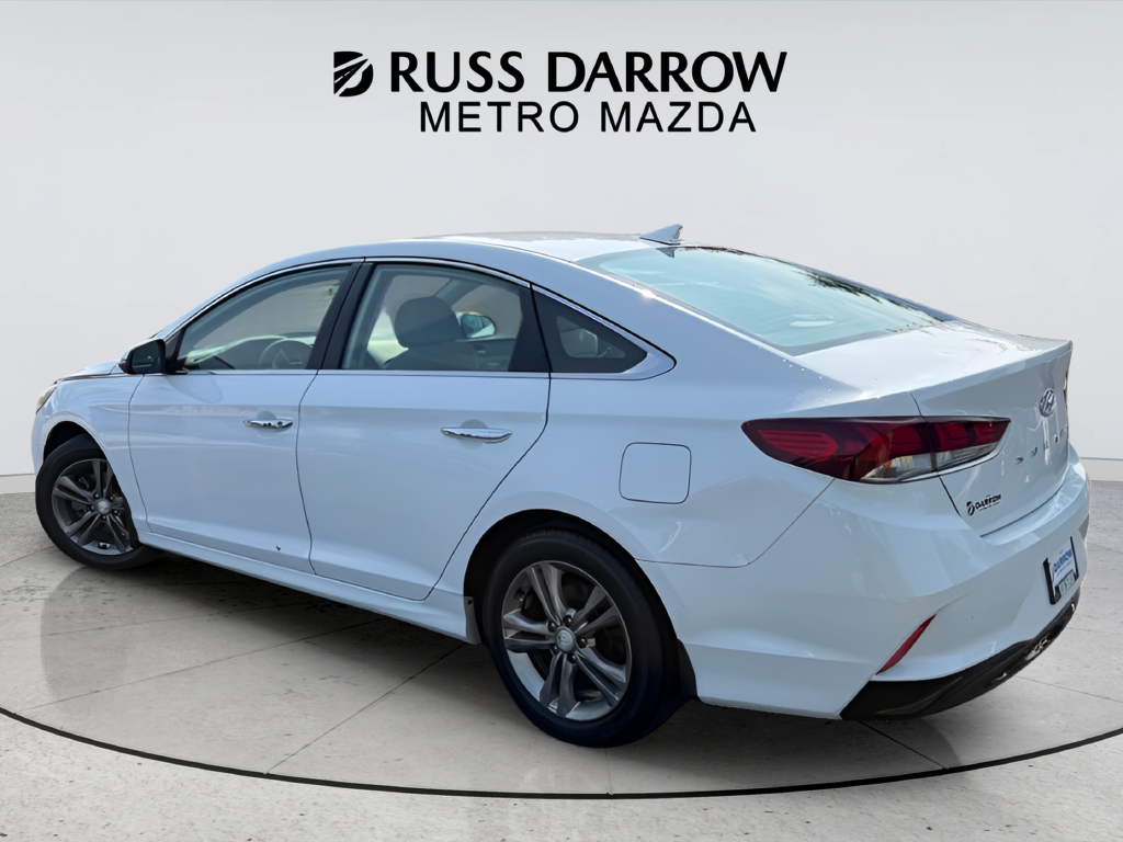 Used 2018 White Hyundai SEL image 3
