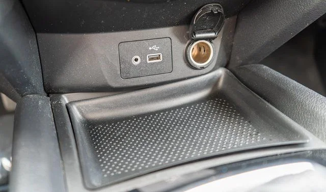 Used 2018 Midnight Pine Nissan SV image 32