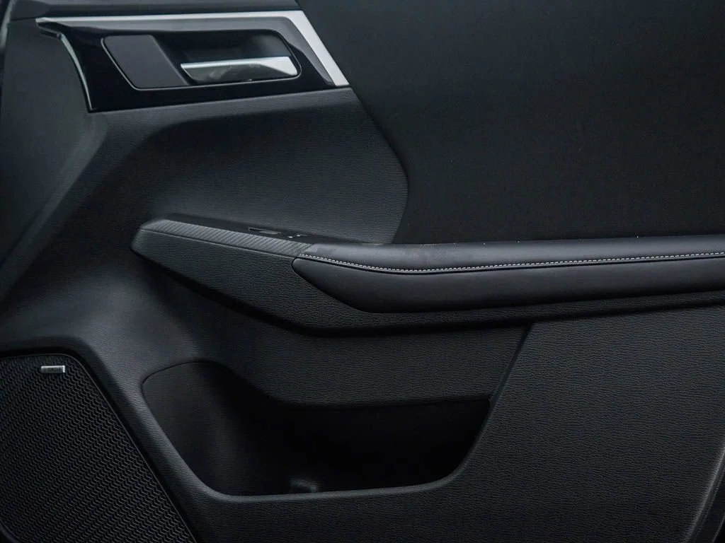 2026 Mitsubishi Outlander ES - Photo 9
