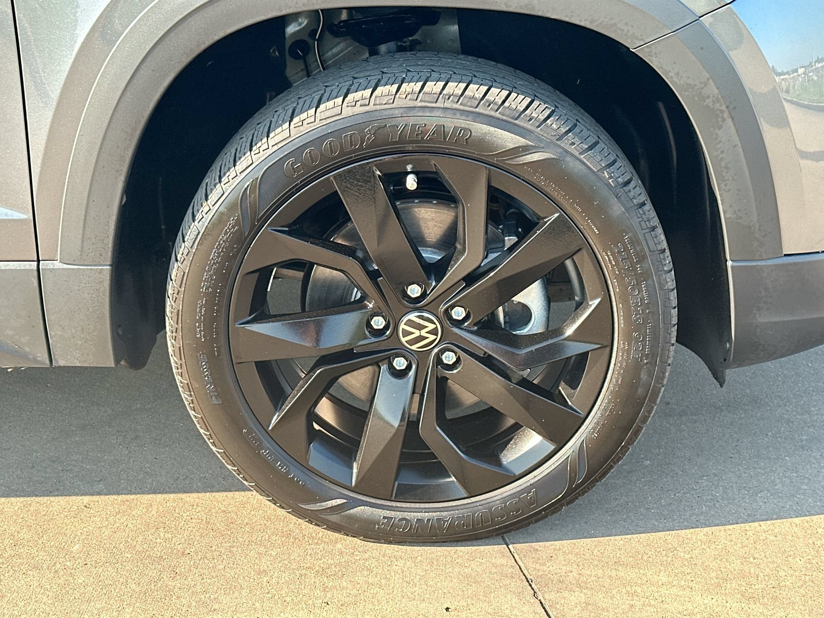 2023 Volkswagen Taos SE - Photo 10