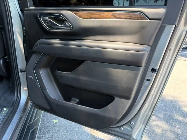 Used 2023 Sterling Gray Metallic Chevrolet Premier image 16