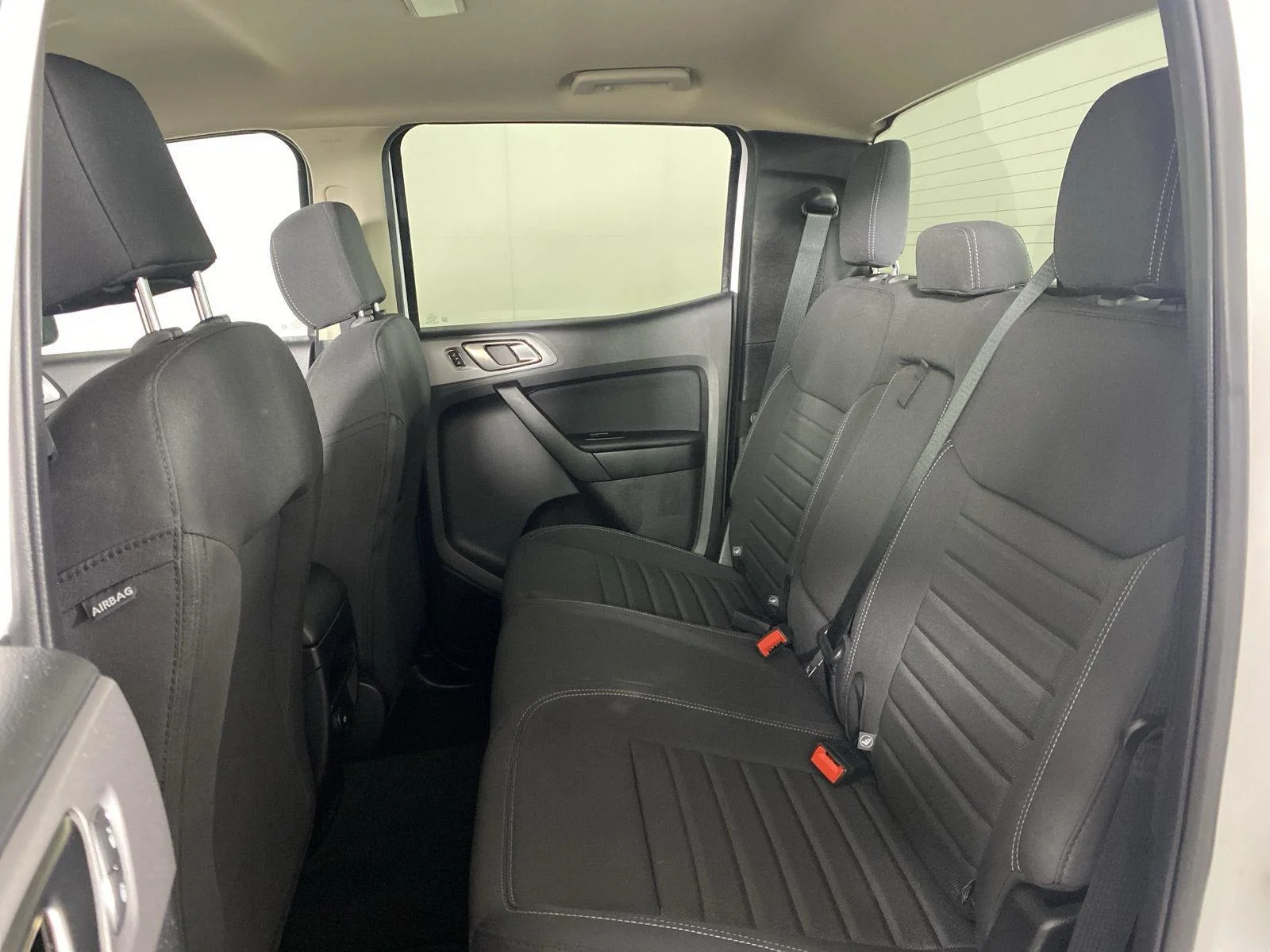 Used 2023 Oxford White Ford XLT image 30