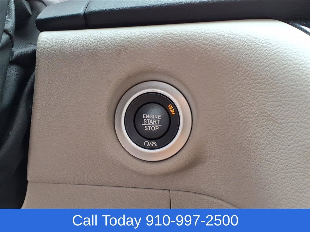 Used 2024 White Chrysler Touring L image 18