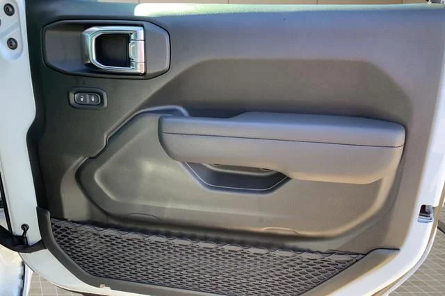 2025 Jeep Wrangler 4-Door Sport S - Photo 38