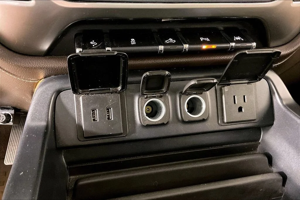 2017 Chevrolet Silverado 1500 LTZ - Photo 15