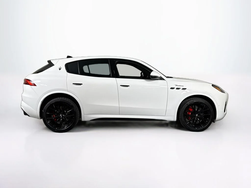 New 2026 Bianco Maserati Modena image 6