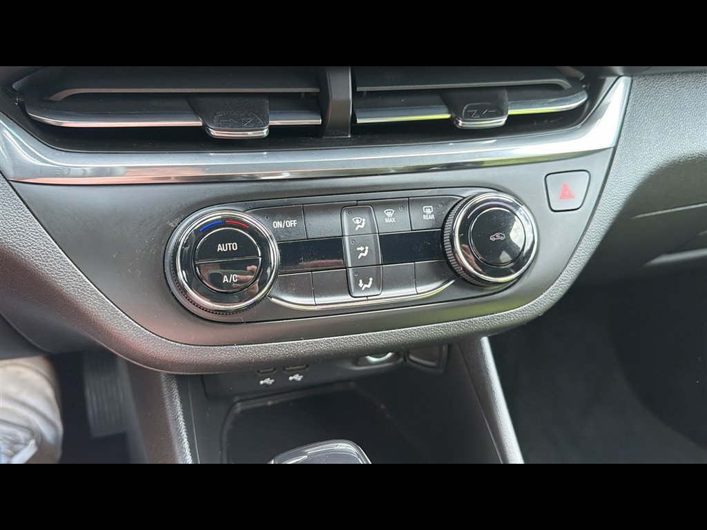 Used 2024 Ebony Twilight Metallic Buick Preferred image 19