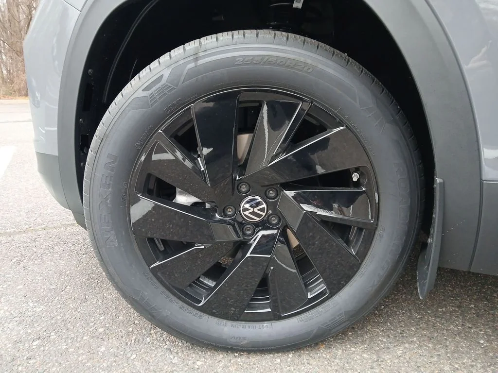 New 2026 Gray Volkswagen 2.0T SE w/Technology image 26