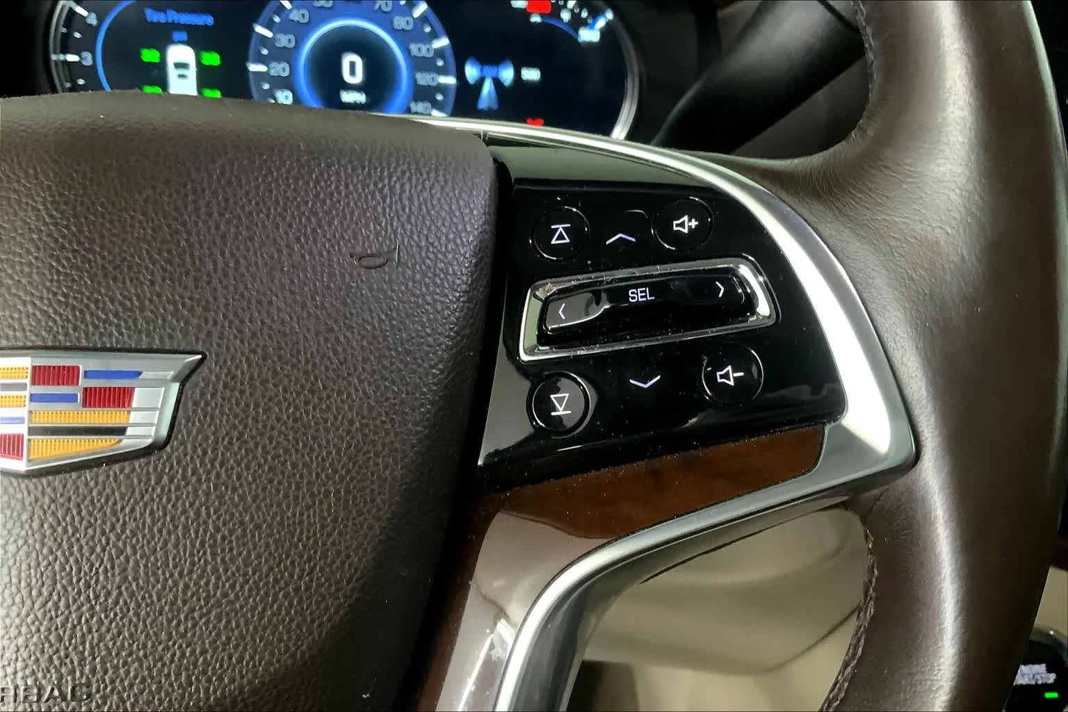 Used 2016 Crystal White Tricoat Cadillac Premium Collection image 23