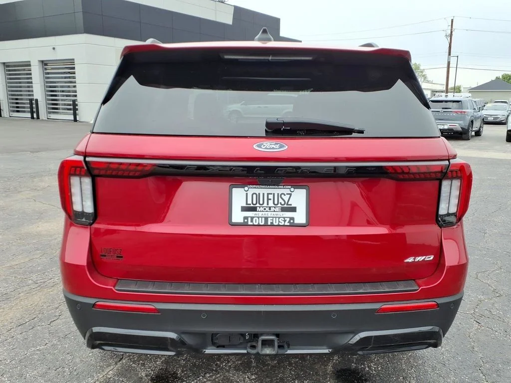 Used 2025 Red Ford ST-Line image 32