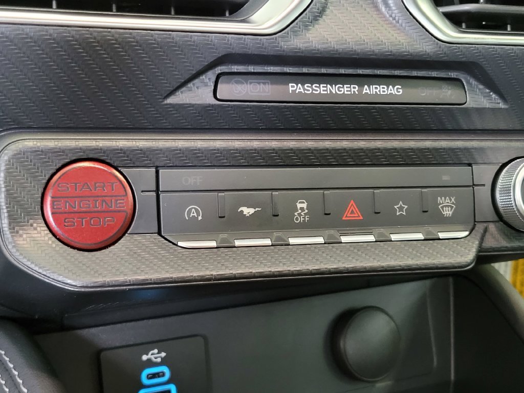 New 2026 Oxford White Ford EcoBoost® Premium Fastback image 9