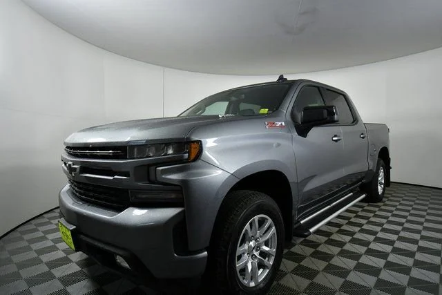 Used 2021 Satin Steel Metallic Chevrolet RST image 6