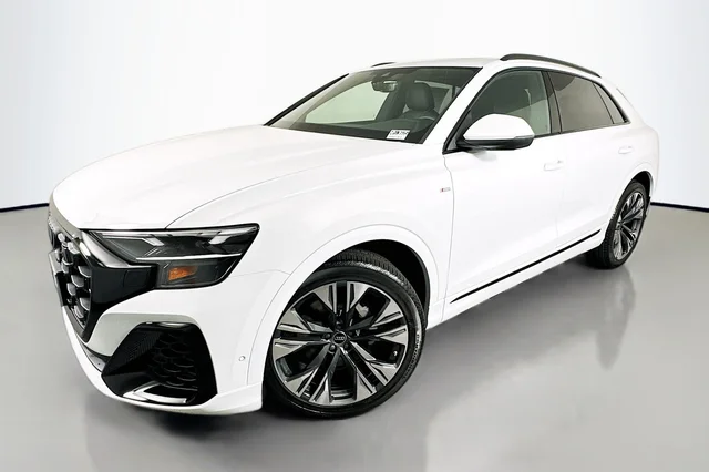 2026 Audi Q8 Premium Plus