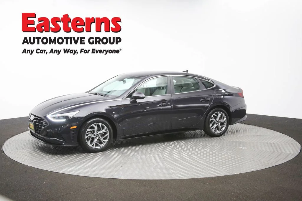 Used 2023 Blue Hyundai SEL image 57