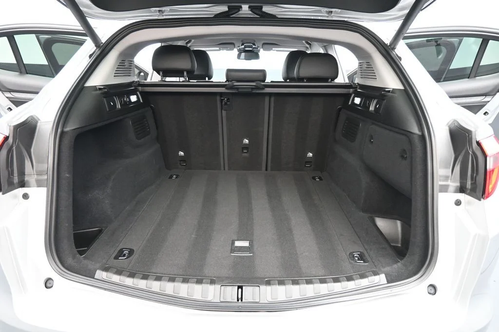 Used 2020 Gray Alfa Romeo Base image 20