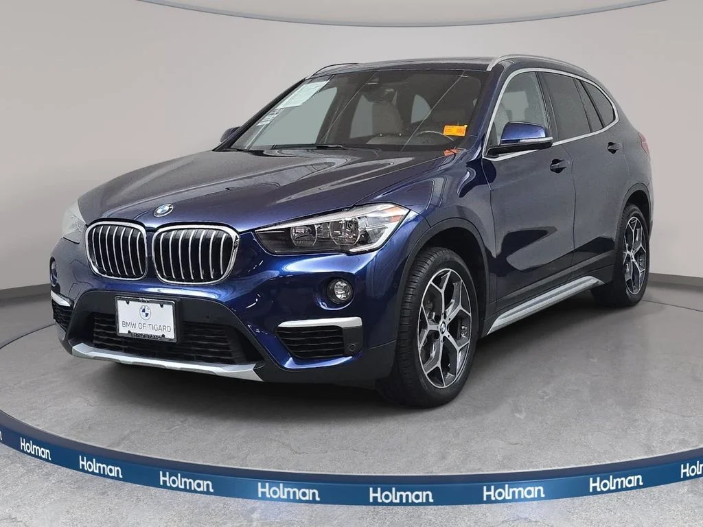 Used 2019 Mediterranean Blue Metallic BMW xDrive28i image 1