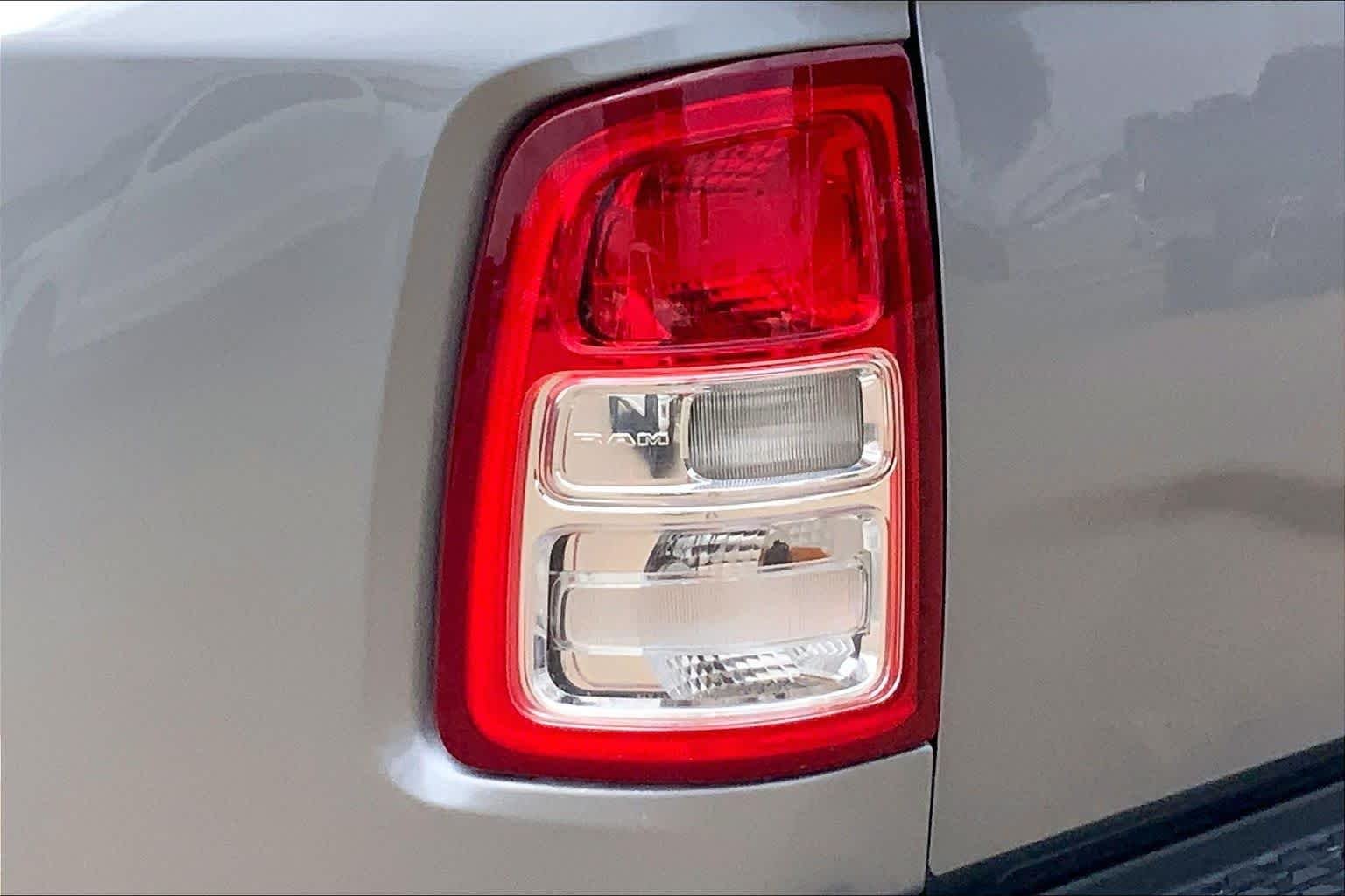Used 2023 Billet Silver Metallic Clearcoat Ram Tradesman image 29