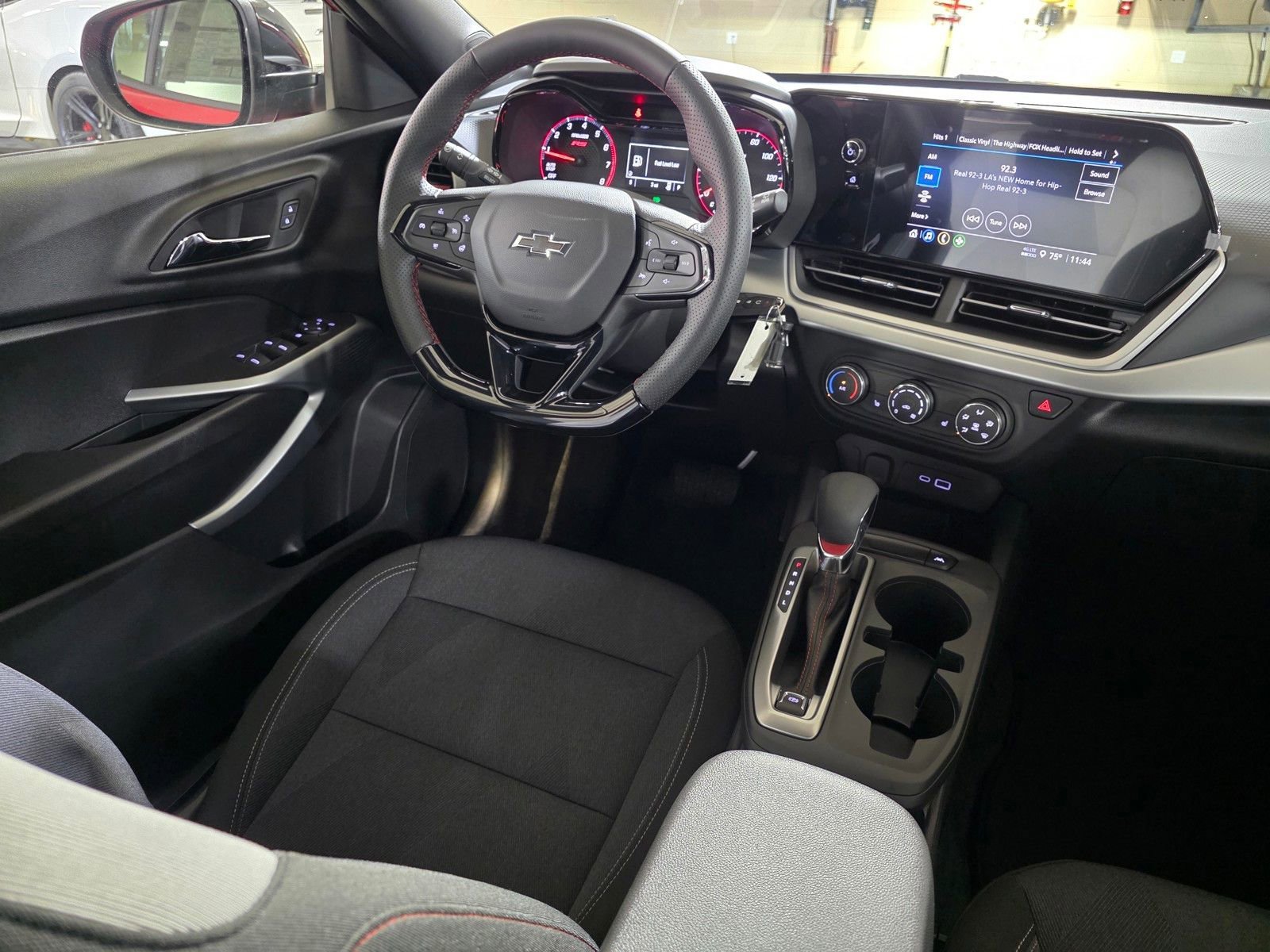 2026 Chevrolet Trax RS - Photo 19