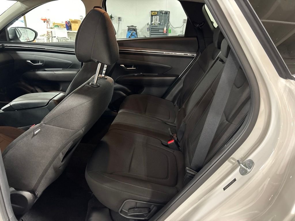 Used 2023 White Hyundai SEL image 28