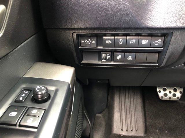 Used 2023 Green Toyota SR5 image 25