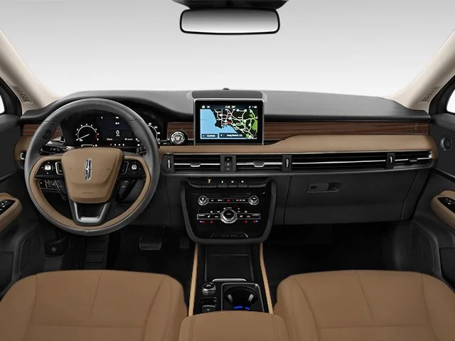 Used 2022 Pristine White Metallic Tri-Coat Lincoln Reserve image 3