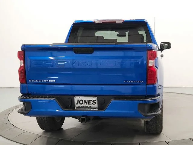 Used 2023 Glacier Blue Metallic Chevrolet Custom image 6