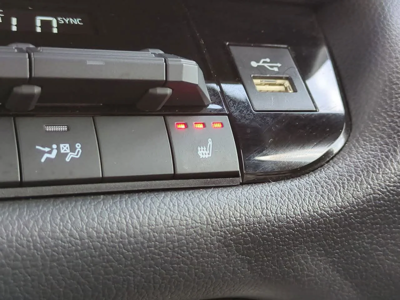 Certified Used 2025 Ice Cap Toyota SR5 image 23