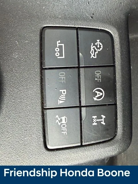 Used 2019 Silver Ford XLT image 22