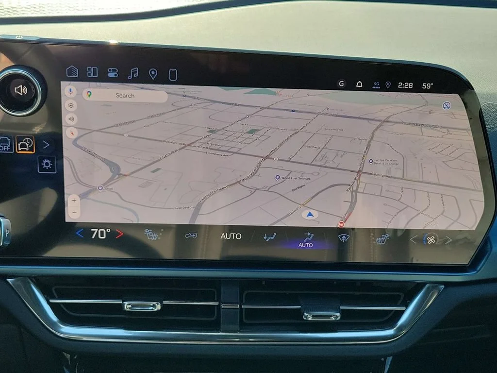 New 2026 Summit White Chevrolet LT image 5